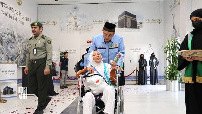 إندونيسيا تُعزز خدمات الحجاج بـ700 موظف في مكة