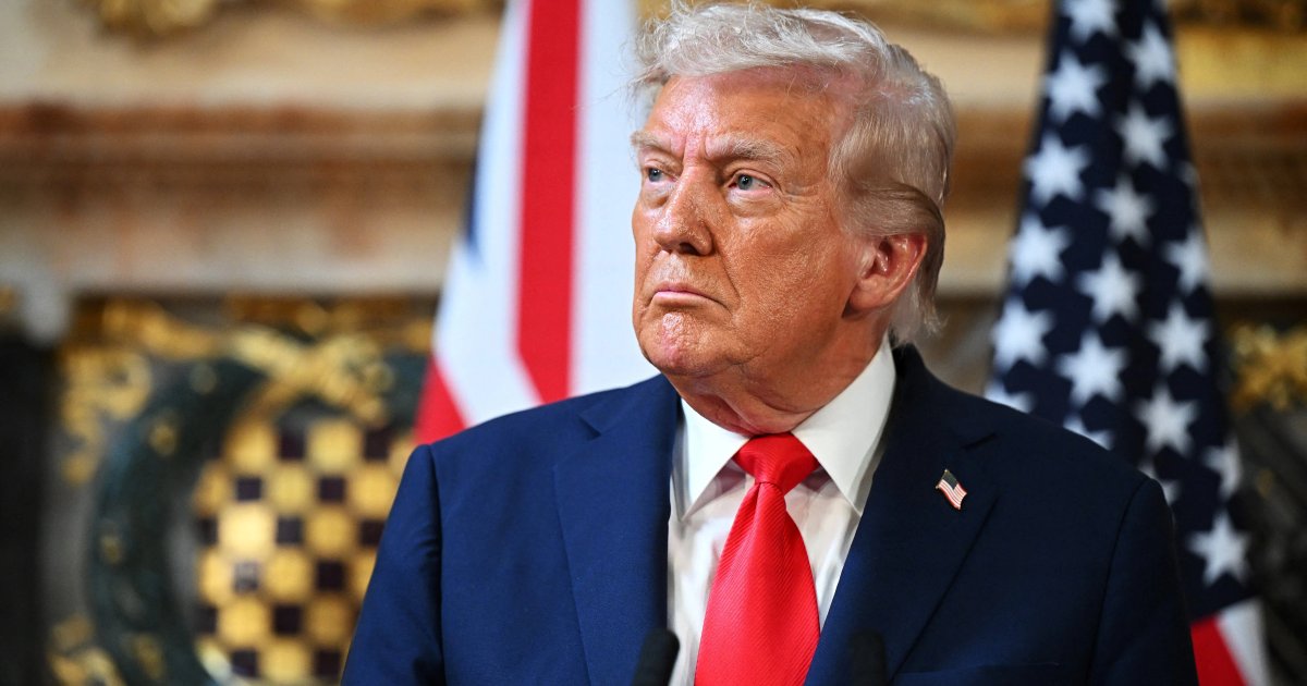 ترامب يطالب بإقالة كيميل بعد تعليق ساخر عن ميلانيا