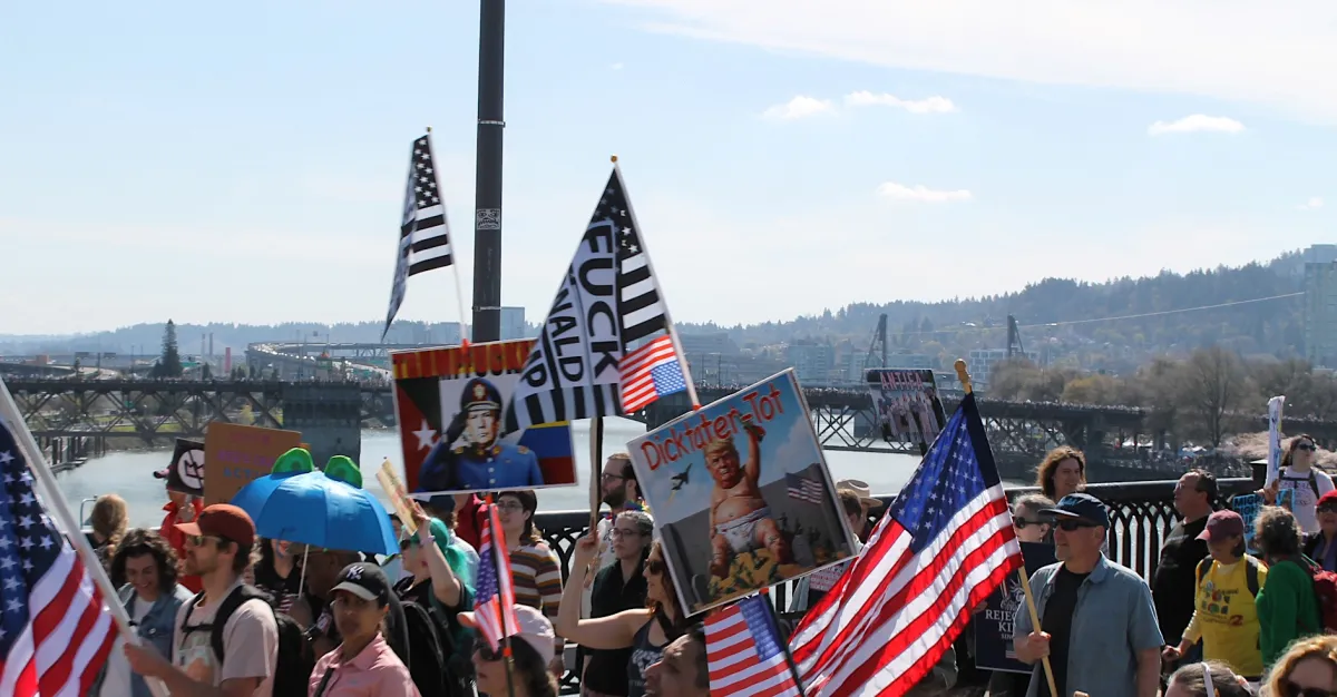 Proteste in Portland: Ungewohnte Mobilisierung gegen Trump