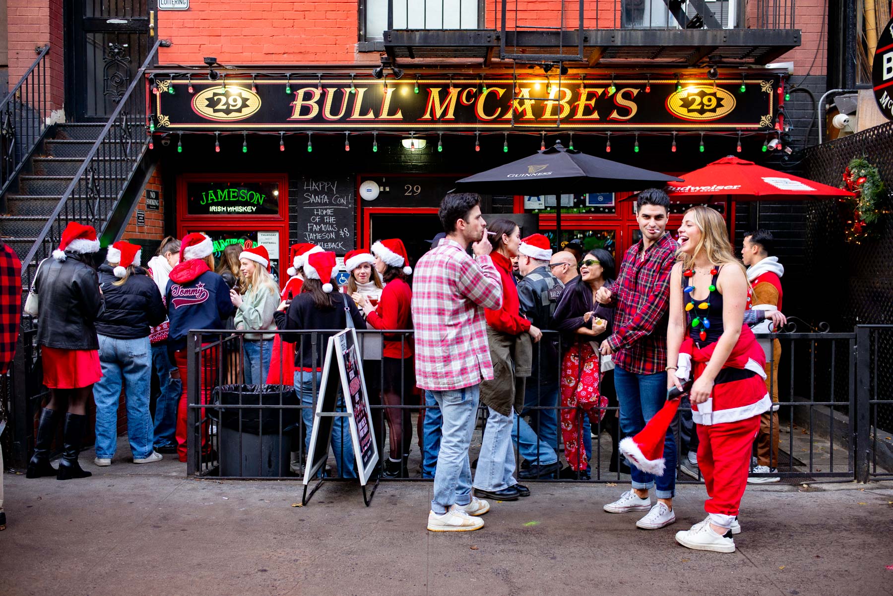 قاضي نيويورك يرفض ادعاءات الاحتيال في مهرجان سانتا كون