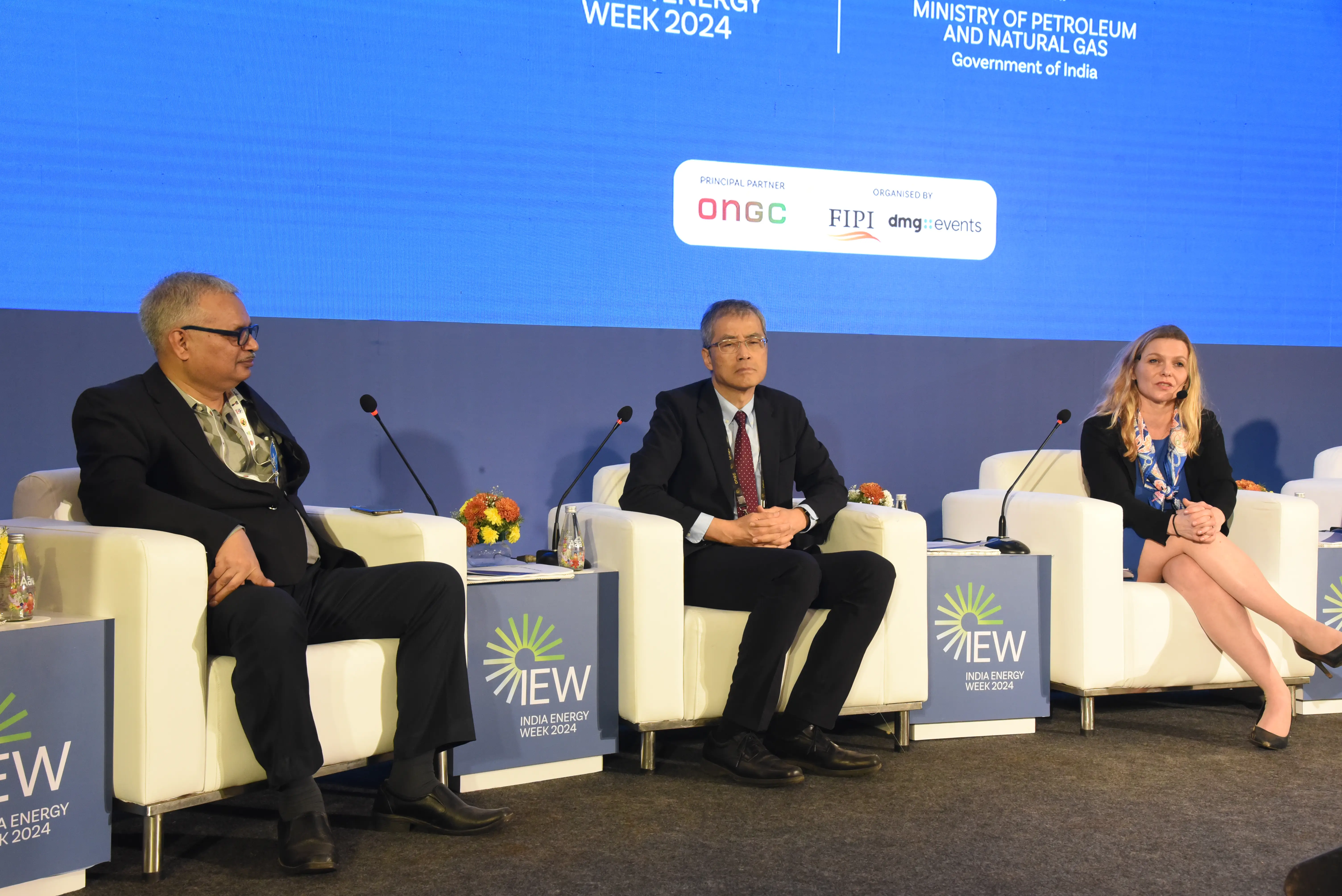 تقرير الدولية للطاقة حول مستقبل الطاقة العالمية