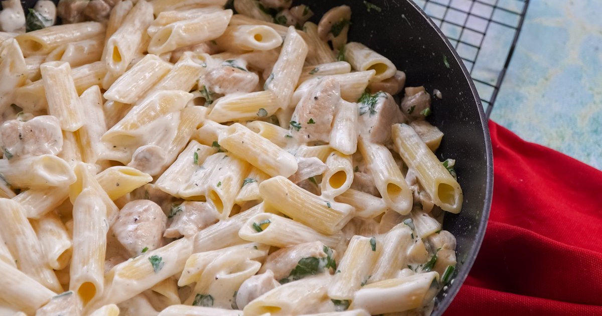 Préparez une sauce de pâtes épicée au fromage en 10 minutes