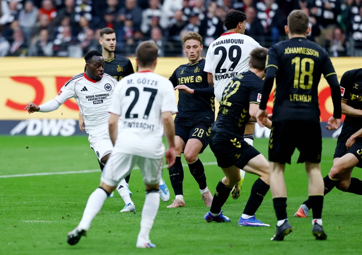 Cologne et Eintracht Francfort font match nul 2-2