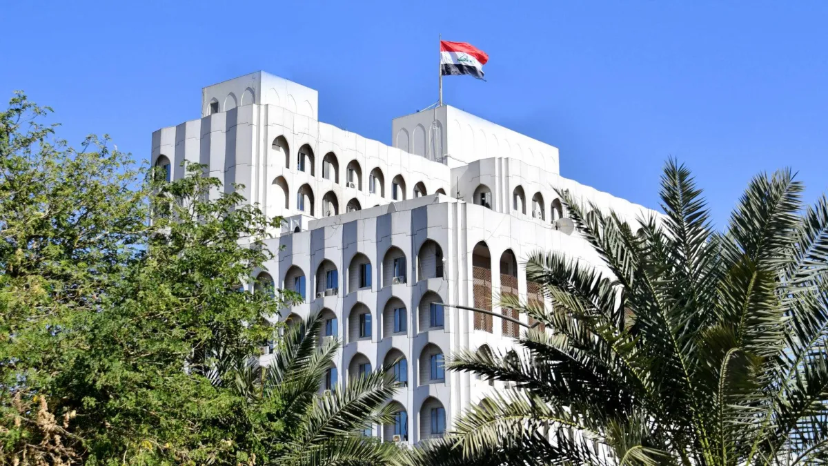 استهداف منشآت سعودية بطائرات مسيرة يثير قلق العراق