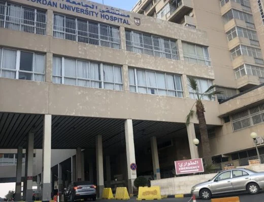 سقوط شخص من الطابق الرابع بمستشفى الجامعة الأردنية