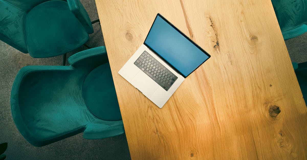 Katar und VAE erörtern regionale Entwicklungen und Herausforderungen