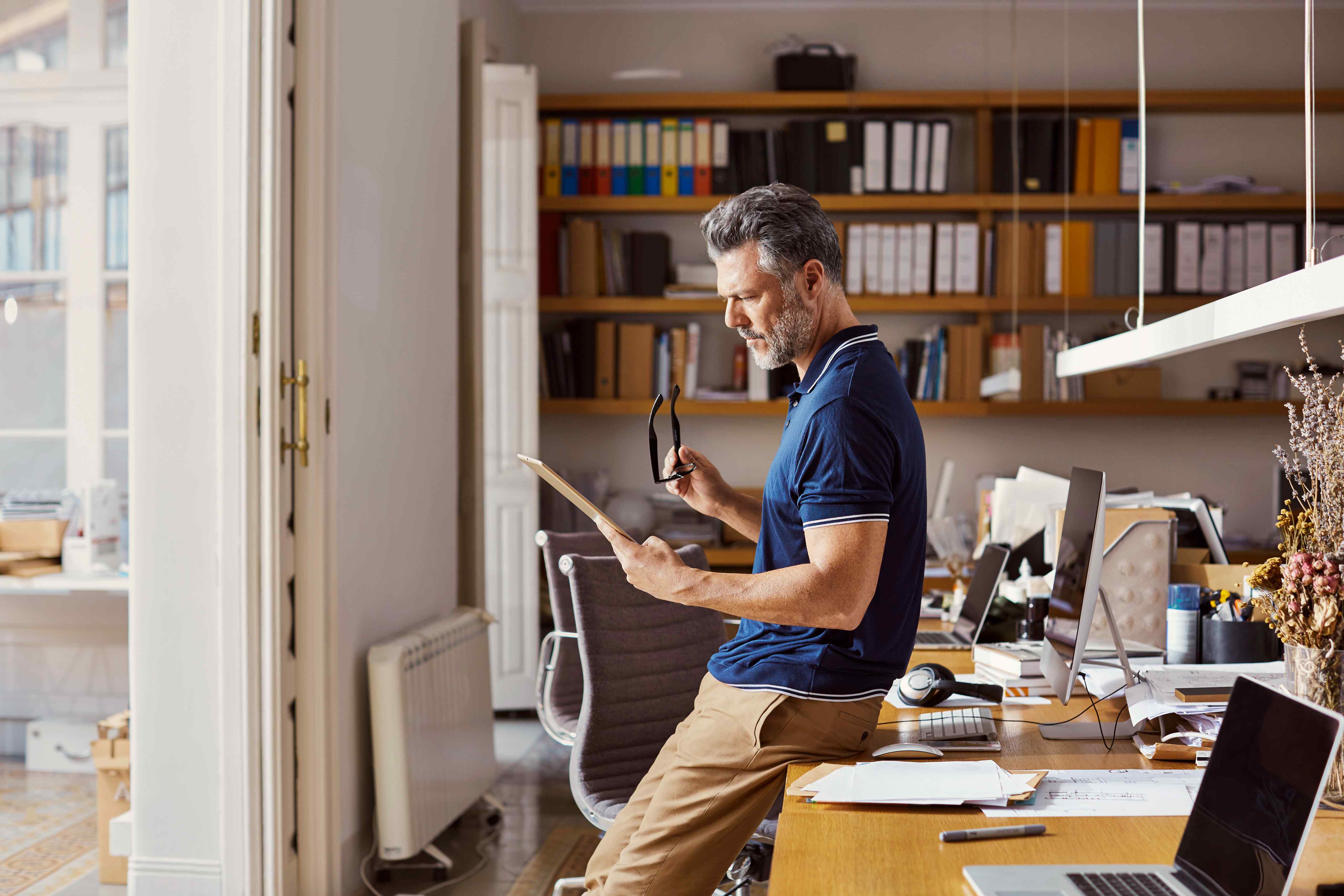 إعادة التفكير في العمل في عصر الذكاء الاصطناعي