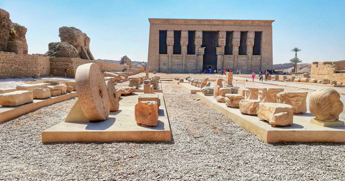 Gouverneur de Qena : Promotion du tourisme rural à Dendara