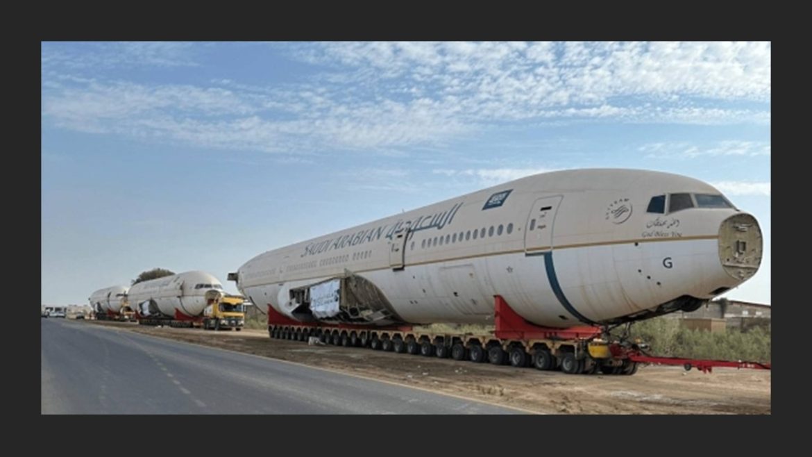 هبوط آمن لطائرة الحج في المدينة المنورة