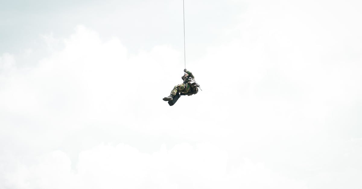 عملية جوية أمريكية تنقذ عقيدًا في إيران