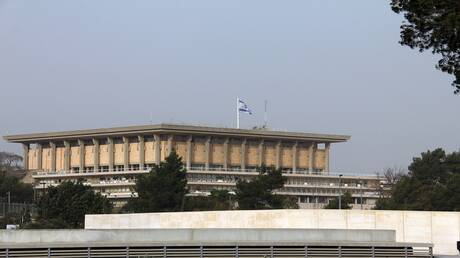 تجنيد الحريديم في إسرائيل: صدامات في جلسة الحكومة