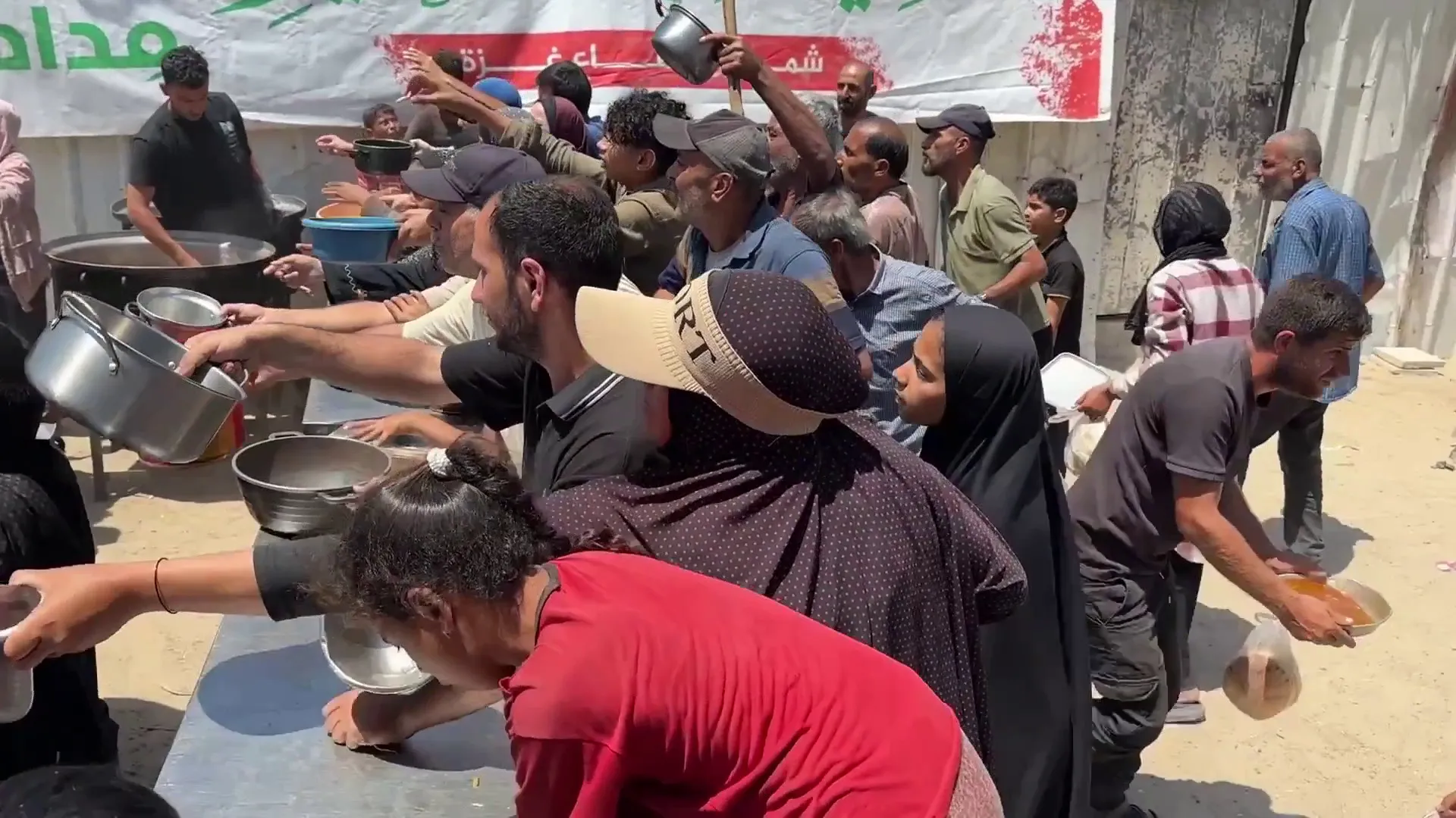 أزمة الغذاء في غزة: تزايد أعداد النازحين