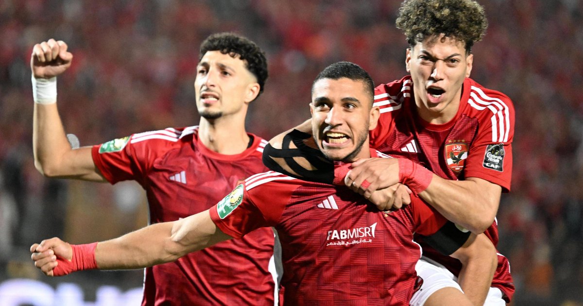 مدرب بيراميدز يدعم لاعبي الأهلي بعد الهزيمة