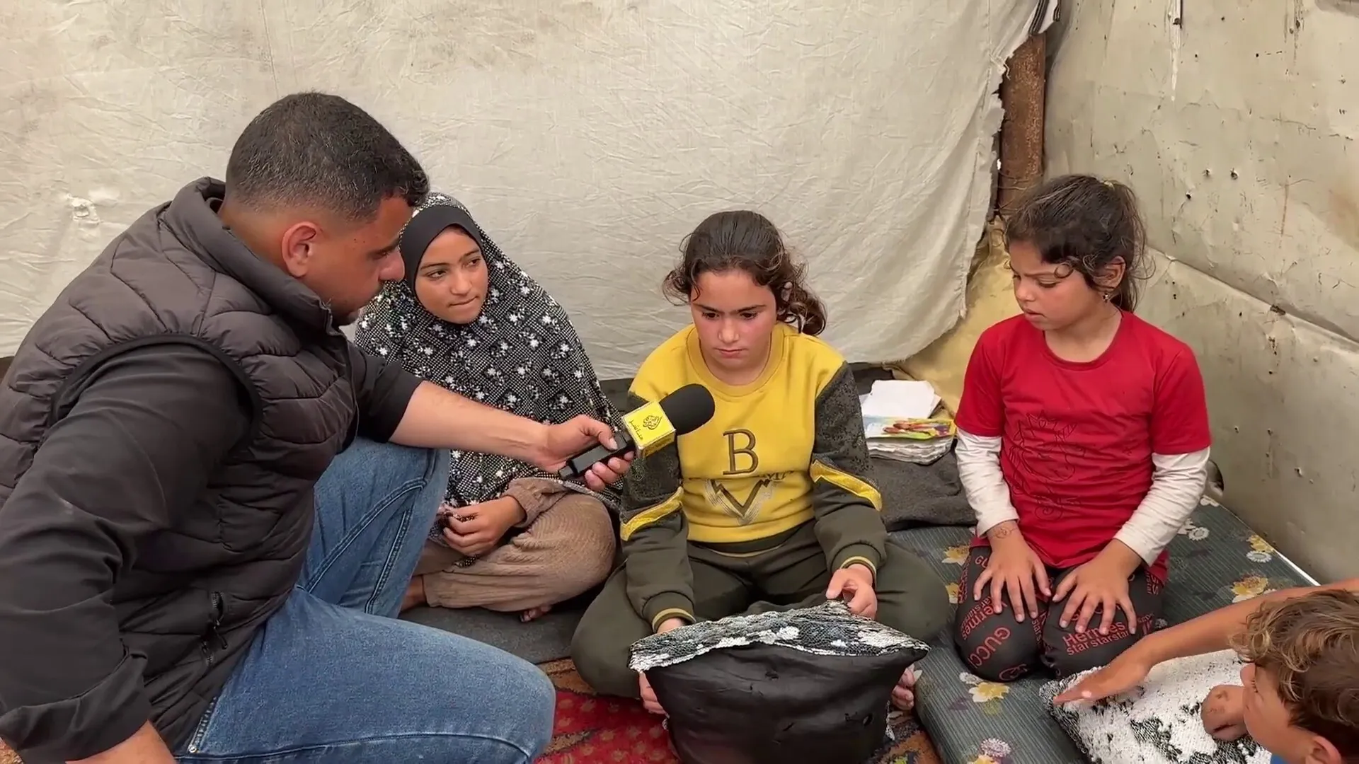 معاناة الأطفال في غزة بعد فقدان ذويهم