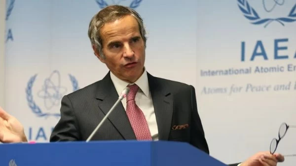 تحذير غروسي من كارثة نووية في بوشهر الإيرانية