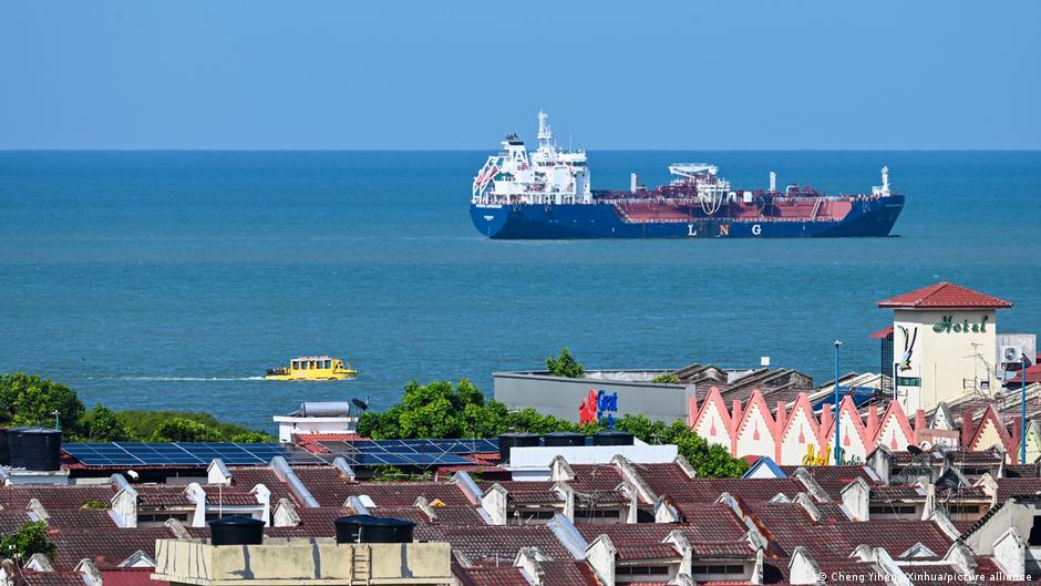 Maritime Corridors and Their Impact on Global Trade