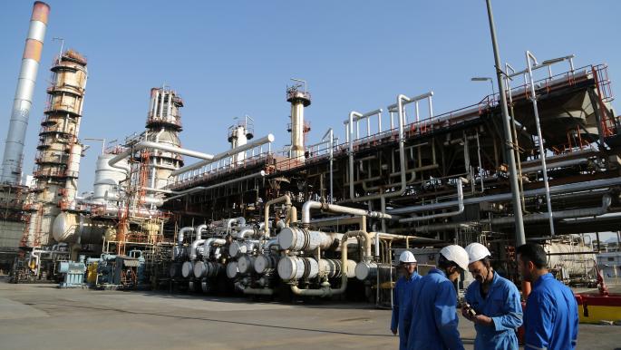 تراجع أسعار الطاقة وتأثير التوترات السياسية