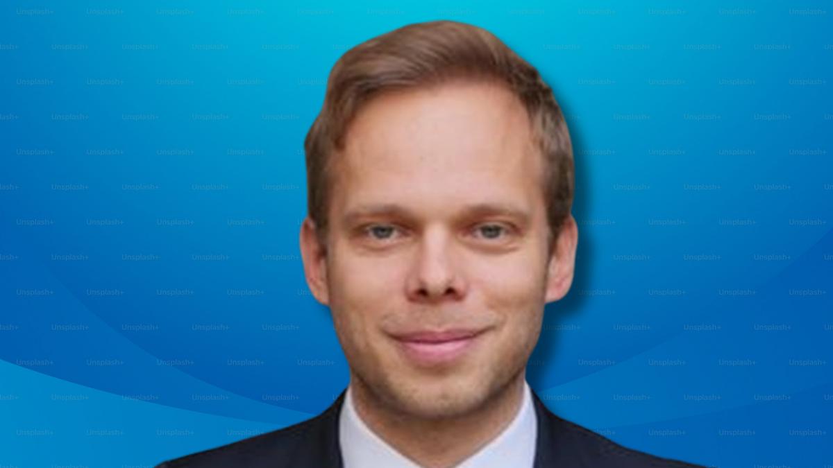 لجنة التحقيق في الإعلام العام وتشارلز ألونكل