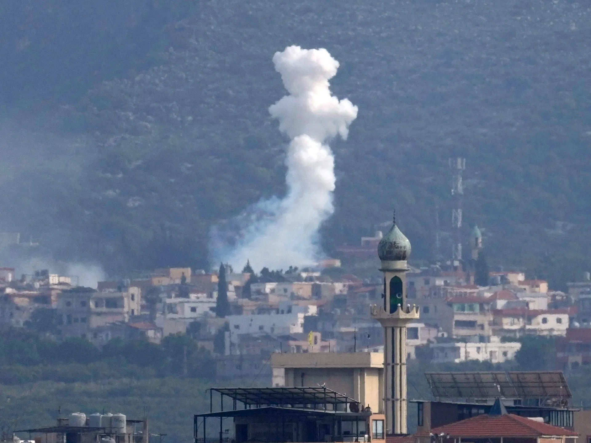 Israel busca criar zona desmilitarizada no sul do Líbano