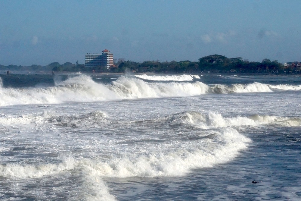 Alerte aux inondations côtières à Bali en avril 2026