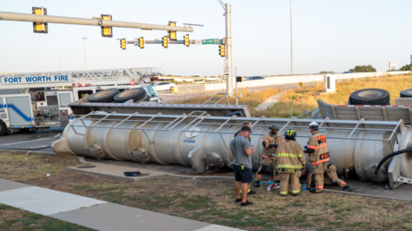 حريق هائل في تكساس بعد اصطدام صهريج وقود