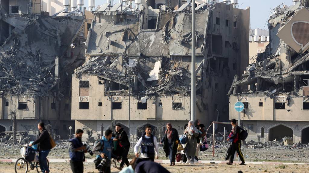 Military escalation in Lebanon: Ongoing clashes and airstrikes