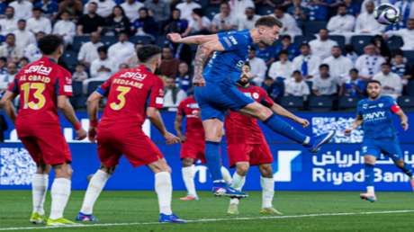 الهلال يتفوق على ضمك في الدوري السعودي