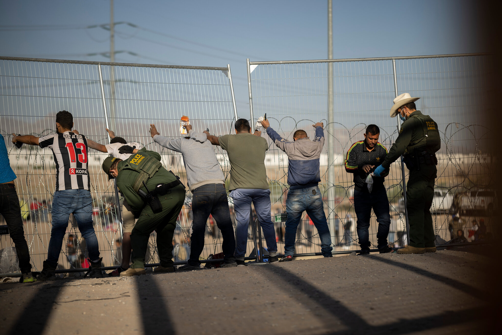 المهاجرون في انتظار قرارات المحكمة العليا الأمريكية