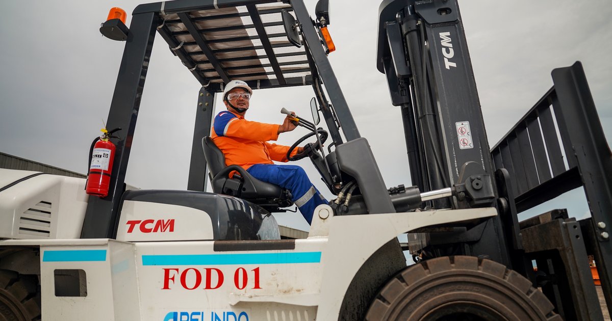 تحسين عمليات الموانئ في إندونيسيا