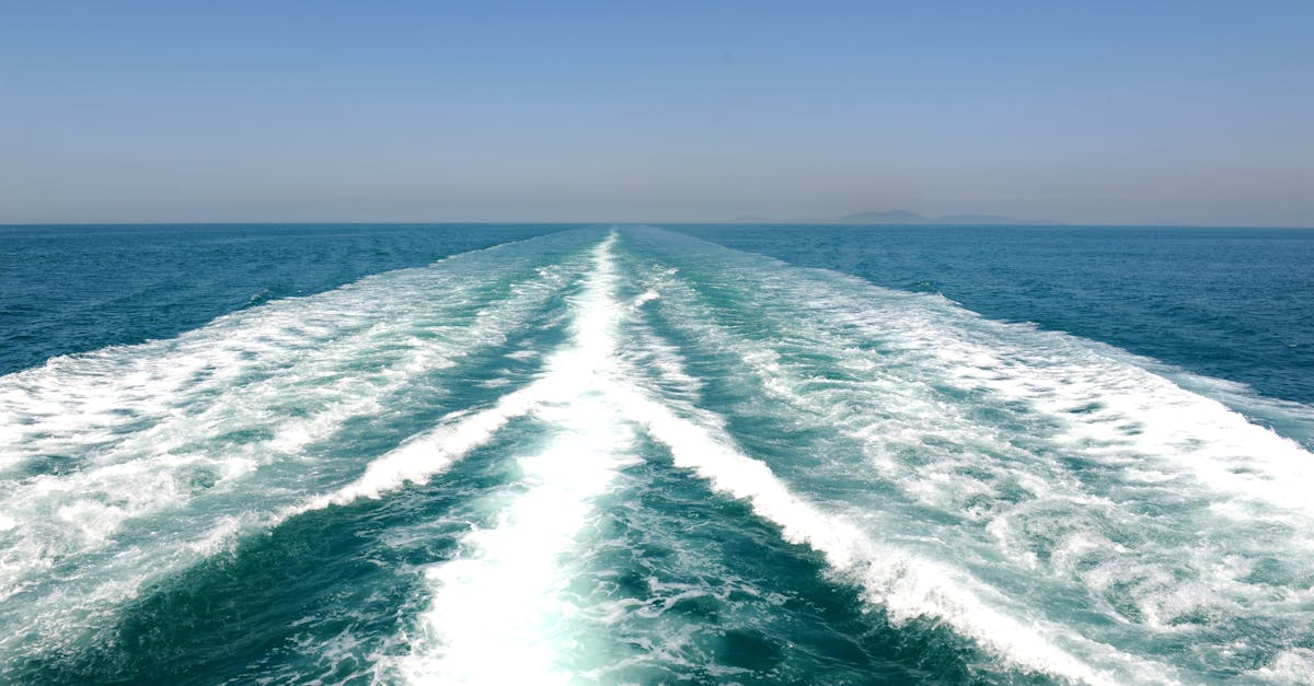 تحذيرات ترامب لإيران بشأن مضيق هرمز