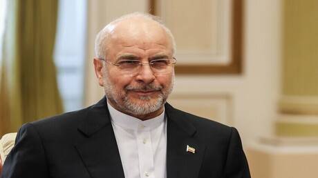 7 Million Iranians Prepare to Take Up Arms for Defense