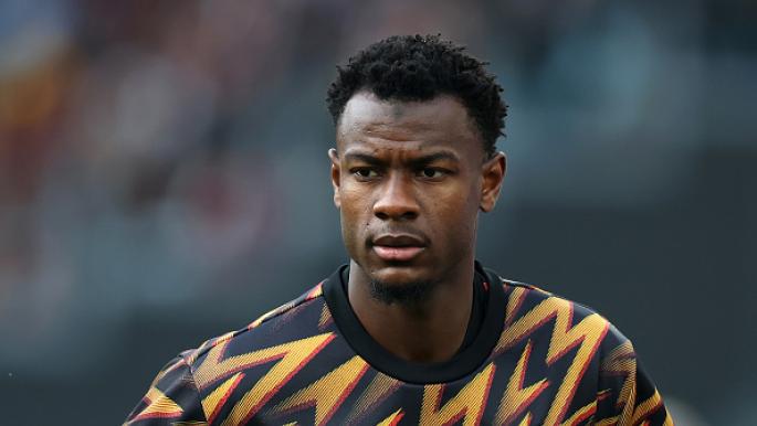 نجوم كرة القدم يتخلون عن الوكلاء ويستثمرون في مسيرتهم