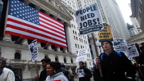 خطة ديمقراطية جديدة لكسب الناخبين في الانتخابات الأمريكية