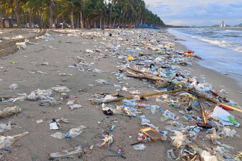 Appel urgent pour sauver la plage de Bang Sain