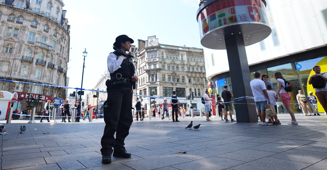 اعتقال رجل بعد طعن شخصين في منطقة يهودية بلندن