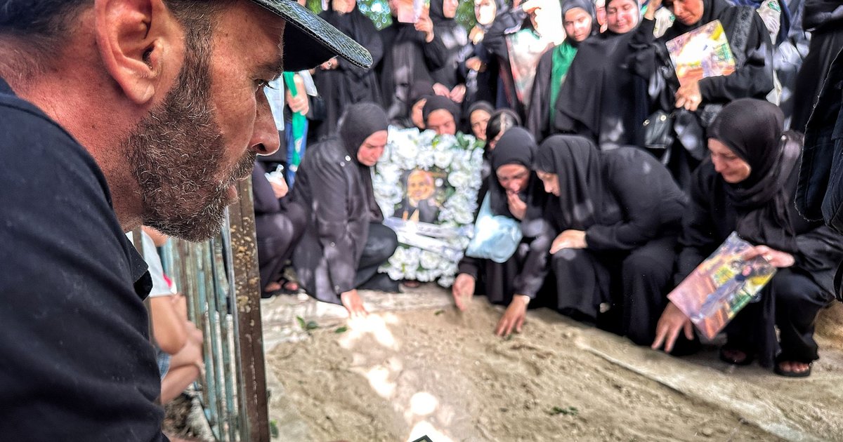 Funérailles militaires pour le colonel Zolmi en Indonésie