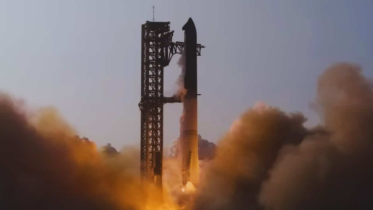 SpaceX delays Starship test flight to May