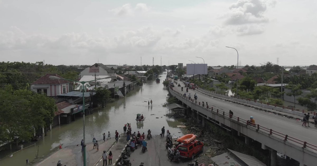 فيضانات ديمك: اختبار للوعي البيئي