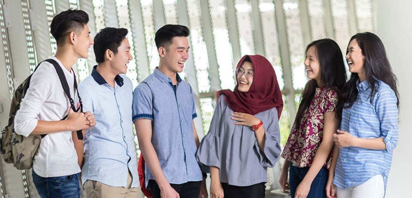 تسليم اختبار القدرات الأكاديمية للحكومات المحلية في إندونيسيا