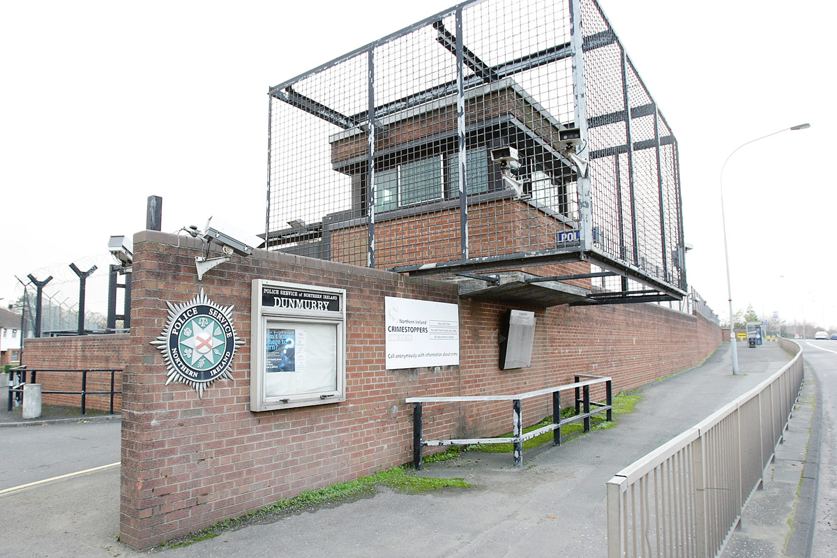 انفجار قرب مركز شرطة في أيرلندا الشمالية