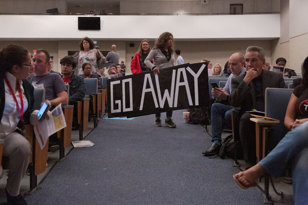 تمويل المدارس في تكساس يعزز مشاعر العداء ضد المسلمين