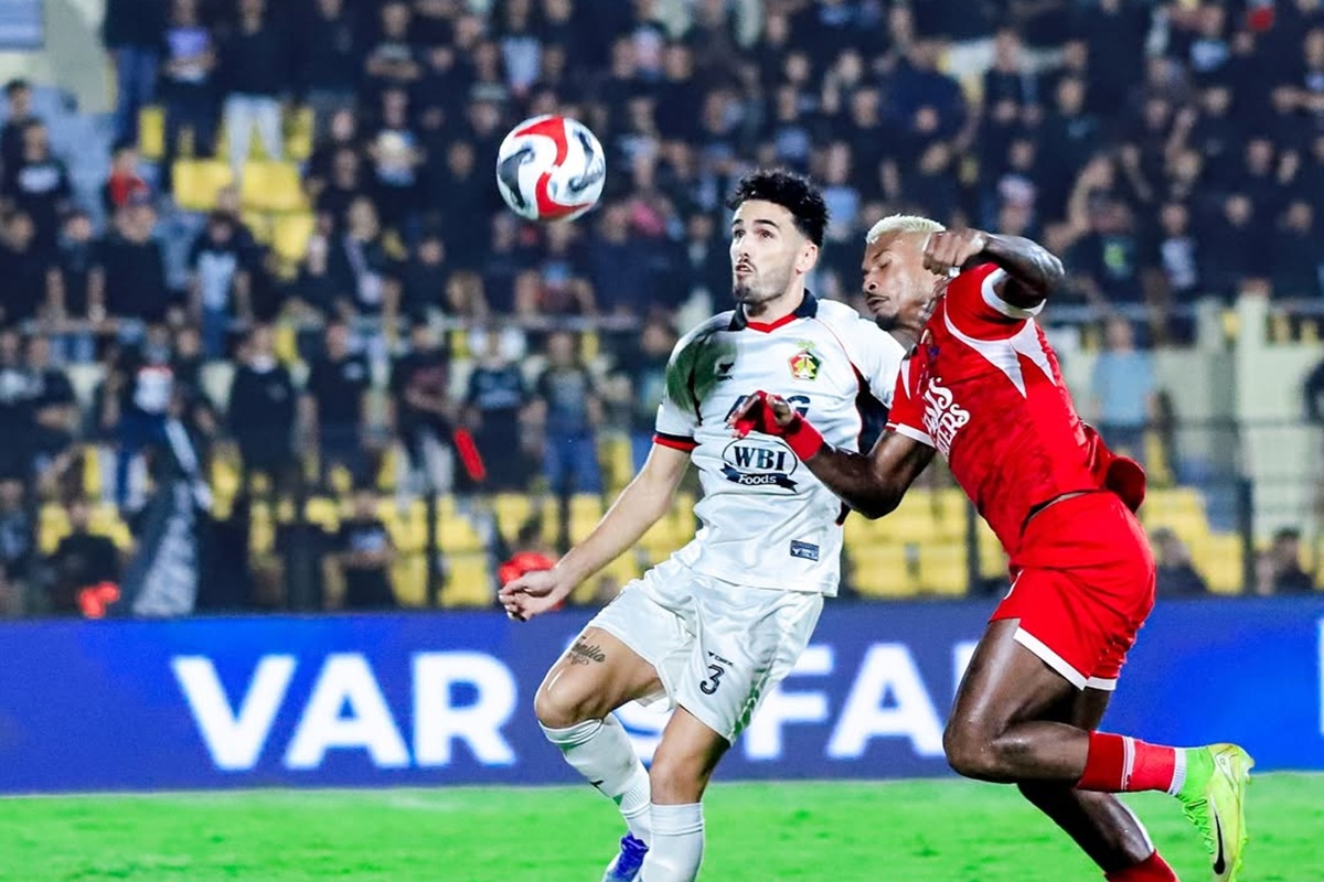 تعادل بيرسيك كيديري وبيرسيجاب جيبارا في الدوري الإندونيسي