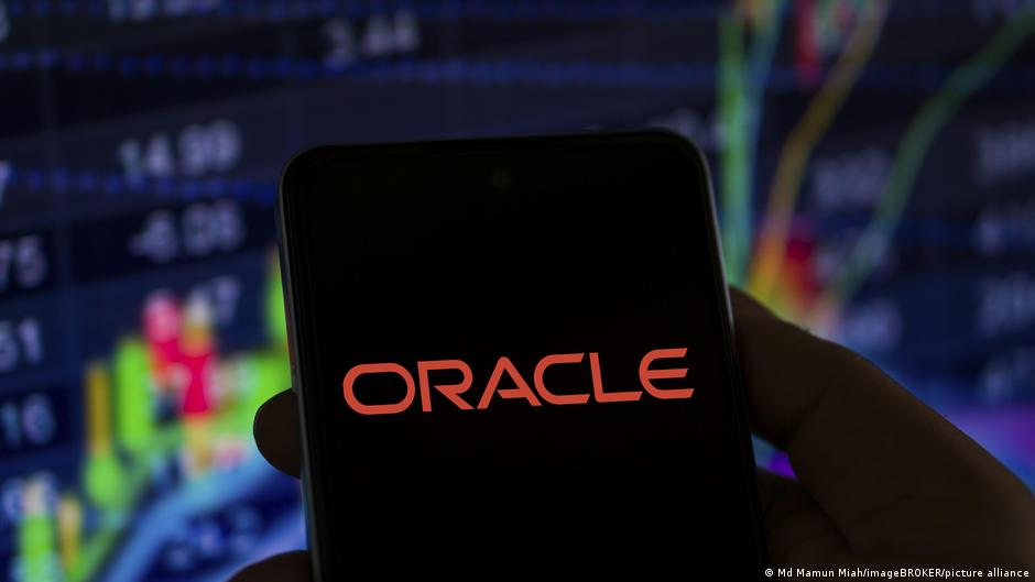 Oracle entlässt Mitarbeiter und verstärkt KI-Investitionen