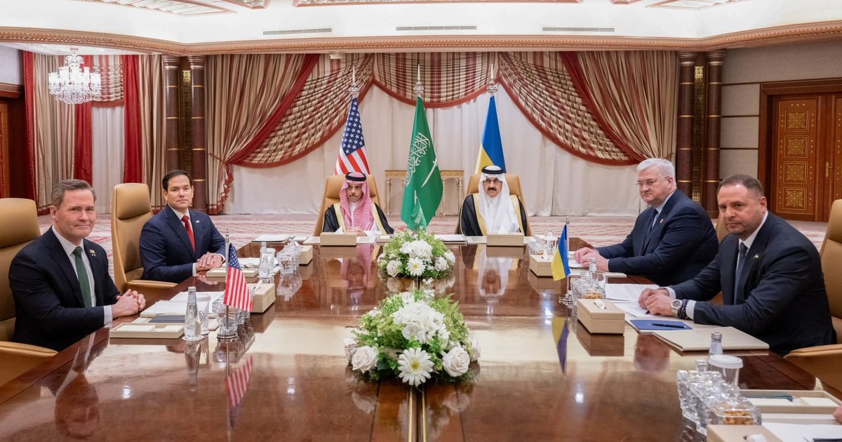 US-Ukrainian Negotiations in Miami and Global Impact