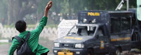 Ongoing Misuse of Government Vehicles in Indonesia