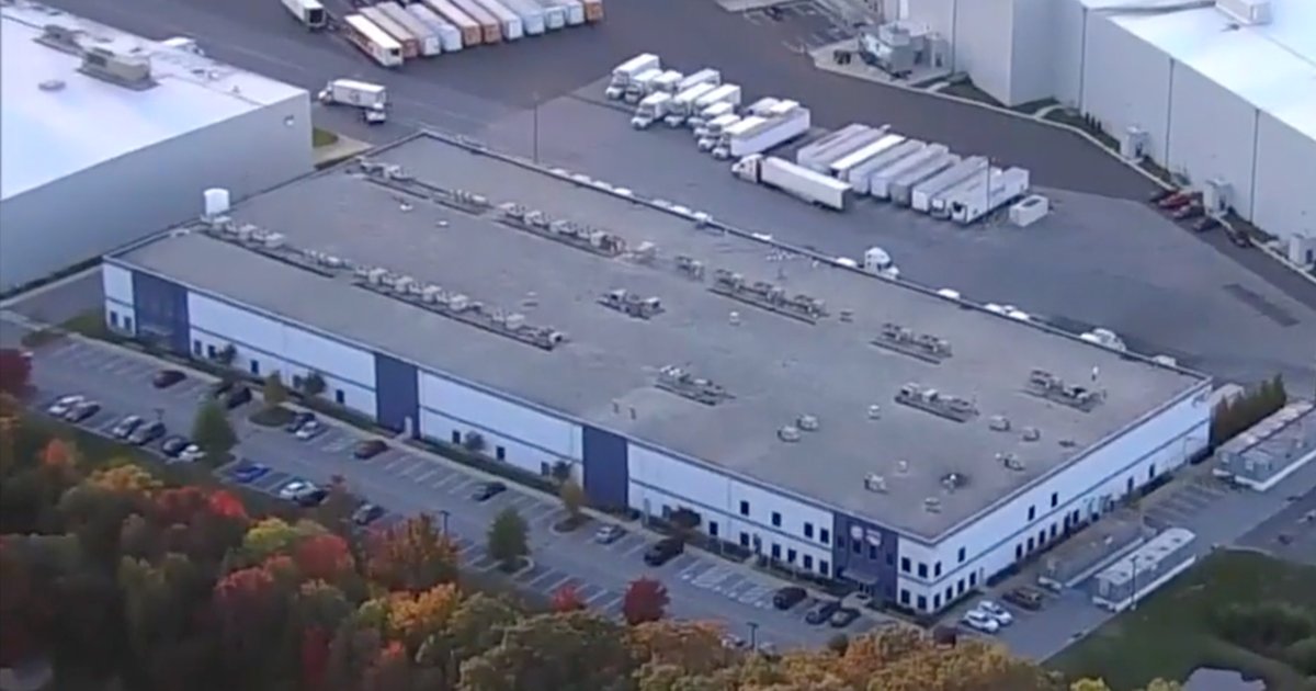 وفاة 3 سودانيين بسبب وجبة سمك في الشيخ زايد