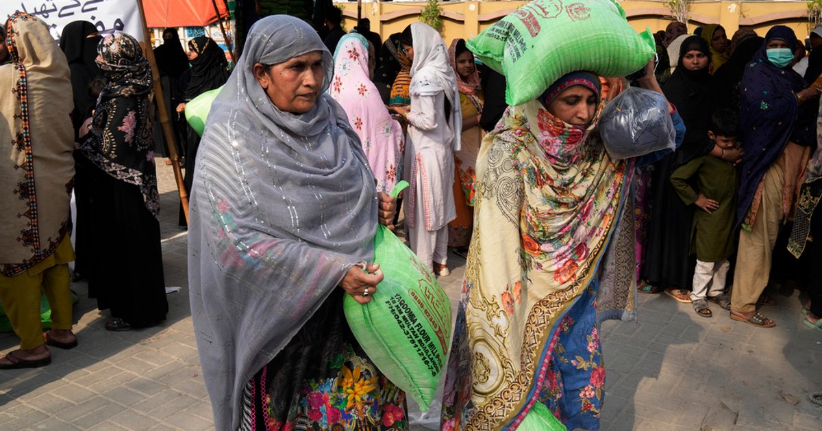 ارتفاع معدل التضخم في باكستان: 7.3% في مارس