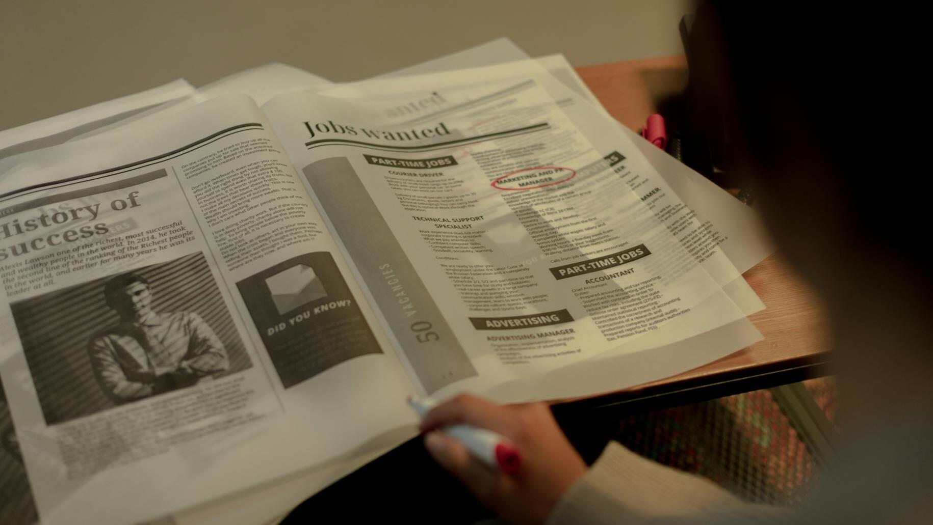 Job Opportunities Decline in the U.S. Amid Consumer Confidence Rise