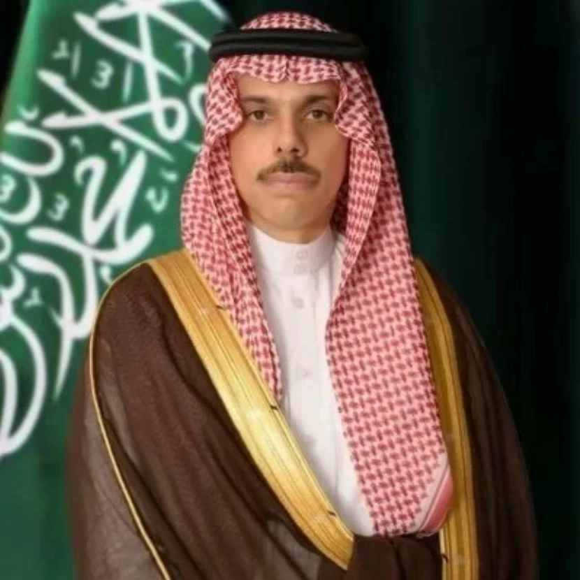 اتصال هاتفي بين وزير الخارجية السعودي والقطري
