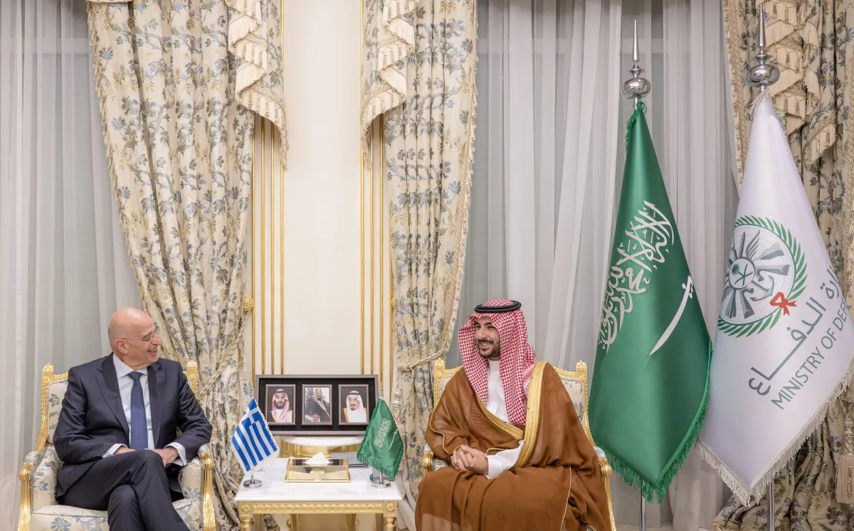 Arabie Saoudite et Grèce discutent des attaques iraniennes